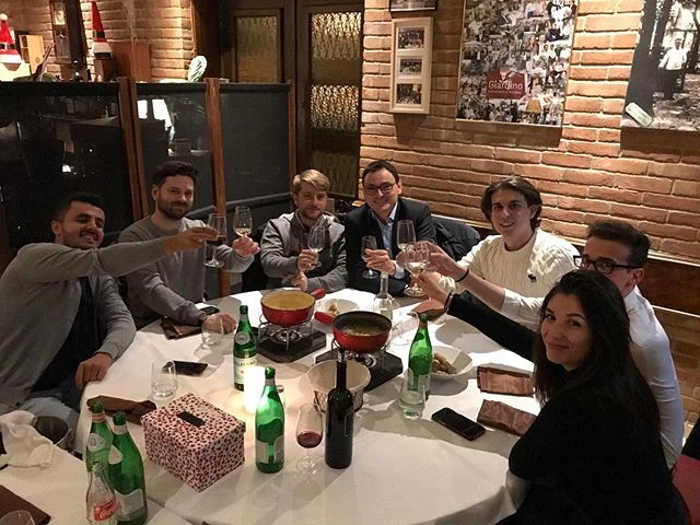 🔶🔷SERATA AU FROMAGE PER GG

Sabato 7 dicembre, abbiamo concluso la tornata elettorale 2019 con una serata in compagnia tra ex candidati, amici e il nostro Consigliere di Stato Raffaele De Rosa. Grazie a tutti per aver partecipato! Aprile si avvicina e noi siamo già carichi per le Comunali...stay tuned 😉